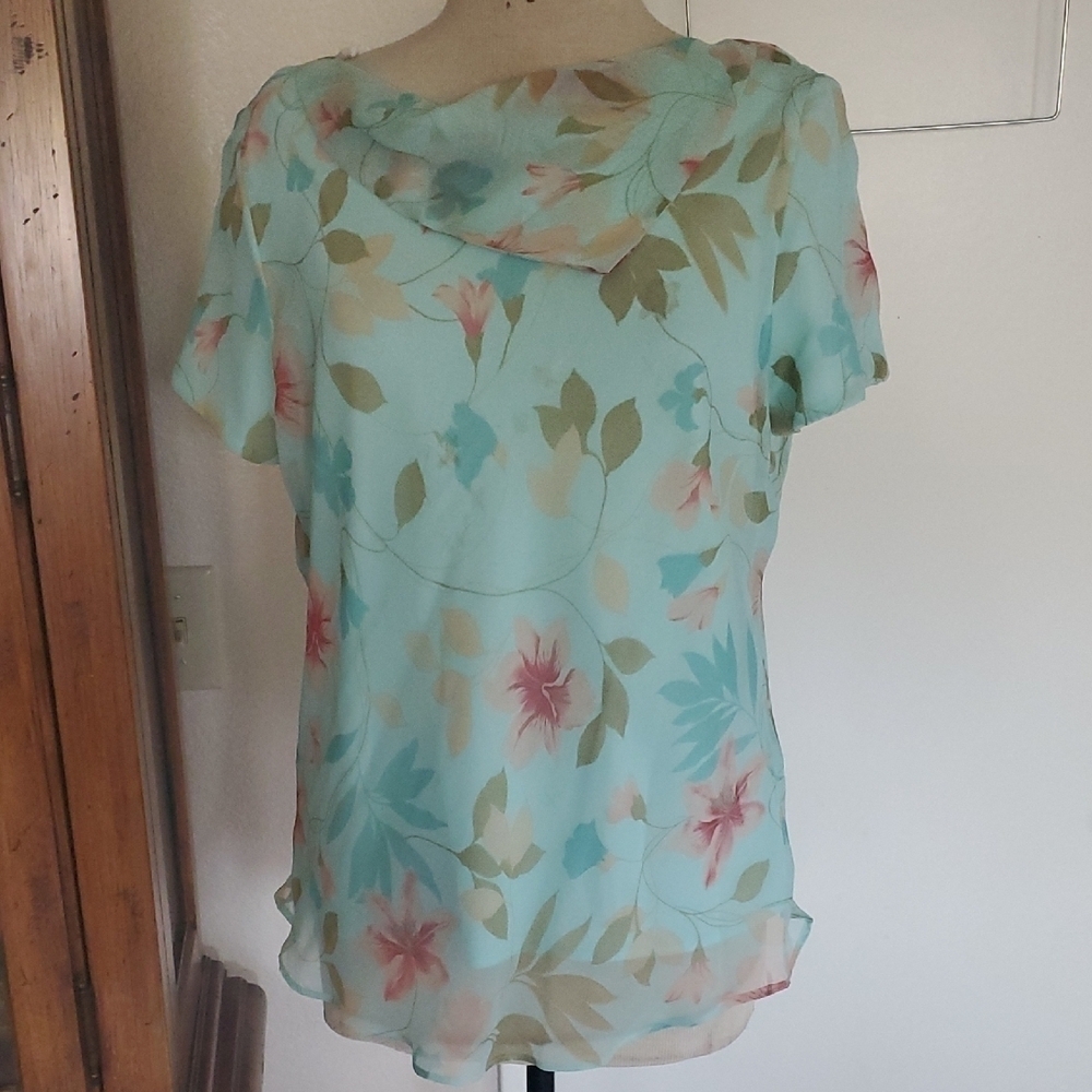 Elegant Floral Women's Blouse in Aqua and Pink